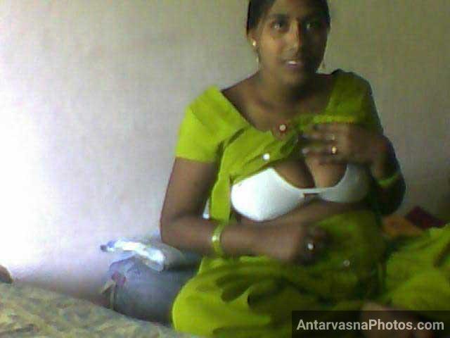 Indian Maid Ke Sexy Boobs Desi Porn Photos