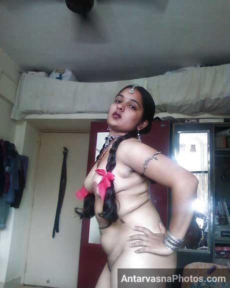 Horny Bhabhi Ne Jhaadu Se Sex Kiya Indian Hastmaithun Pics