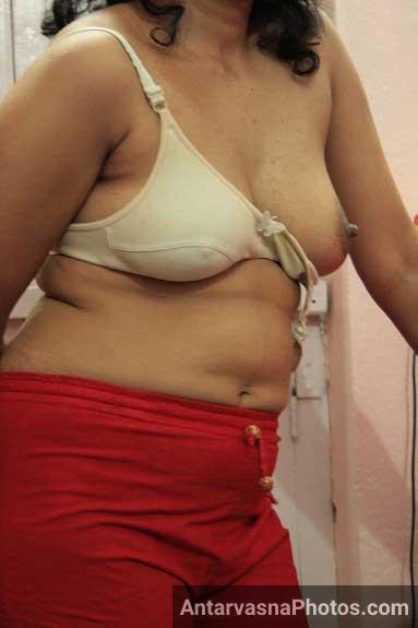 Randi Aunty Ne Kapde Khole Aur Nude Ho Gai Indian Sex Pics