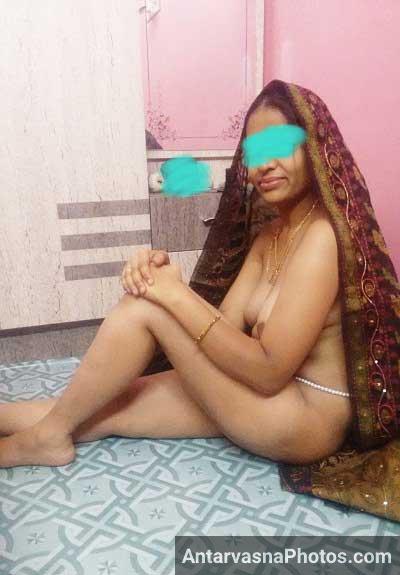 Bhabhi Striptease Photos Dewar Ke Samne Saree Khol