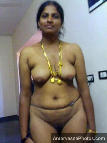 Indian Village Bhabhi Ke Nude Big Boobs Aur Hairy Chut