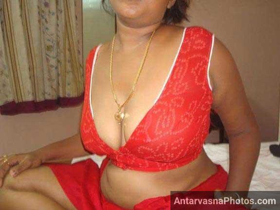 Indian Village Aunty Ki Nude Pics Dost Ne Expose Kar Di