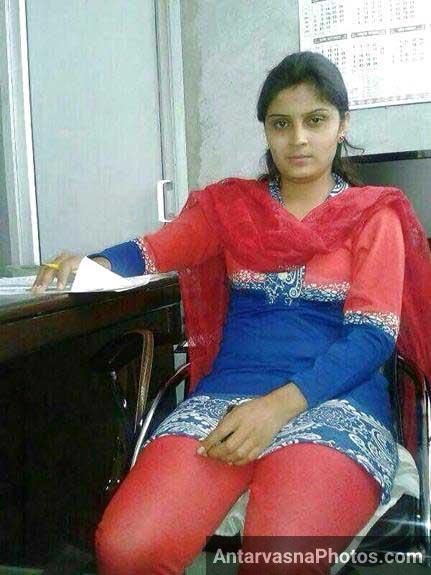 Indian Girl Punjabi Ne Apni Chut Dikha Di Dost Ne Pics Leak Kar Di