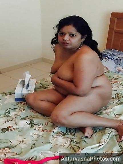 Moti Gaand Aur Chut Chuda Chuda Ke Bhosda Ban Gai Nude Aunty Ke Photos
