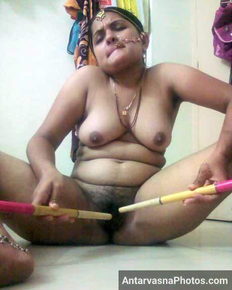 Gujju Bhabhi Ne Chut Ko Bhi Dandiya Khelne Diya Antarvasna Indian Sex Photos