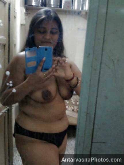 Pati Ke Mobile Se Aunty Ne Apni Nangi Pics Li Antarvasna Indian Sex Photos