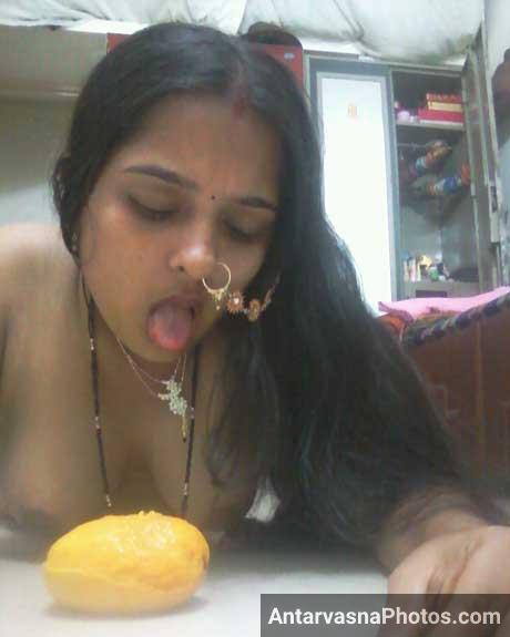 Bhabi Ke Bade Mango Aur Wo Khud Bhi Mango Kha Rahi He Antarvasna Indian Sex Photos