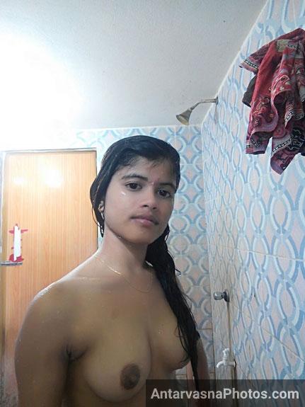 431px x 575px - Muslim teen girl Munira ki bathroom wali nude selfie