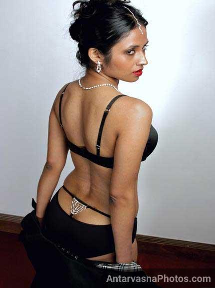 Hot Indian Girls - Hot Indian girls ke nude photos jin me sex aur big ass photos khas tor par  shamal he