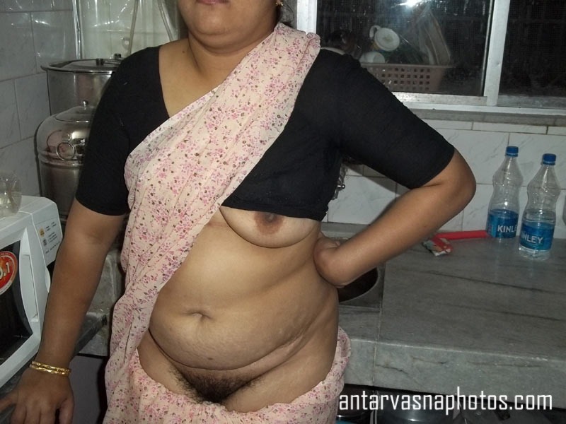 Sexy Old Woman Ki Chut Me - Horny mature women ki chut ki photos â€“ Antarvasna Indian Sex Photos